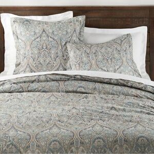 POTTERY BARN MacKenna Duvet Cover + 2 shams, King